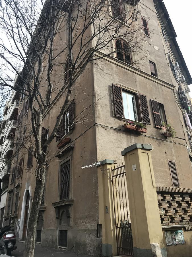 The Flower Market Apartment Рим Екстер'єр фото